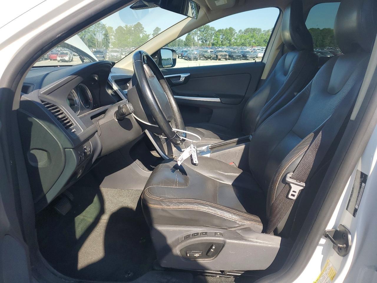 2010 VOLVO XC60