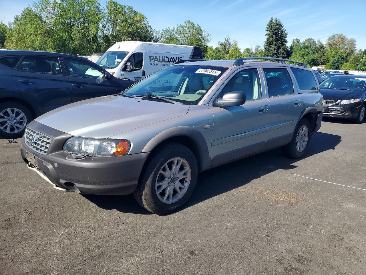 2004 VOLVO XC70