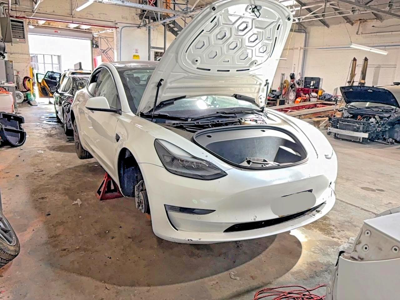 2021 TESLA MODEL 3