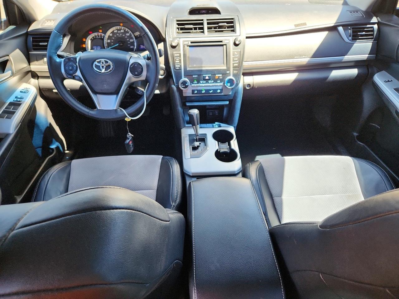 2012 TOYOTA CAMRY