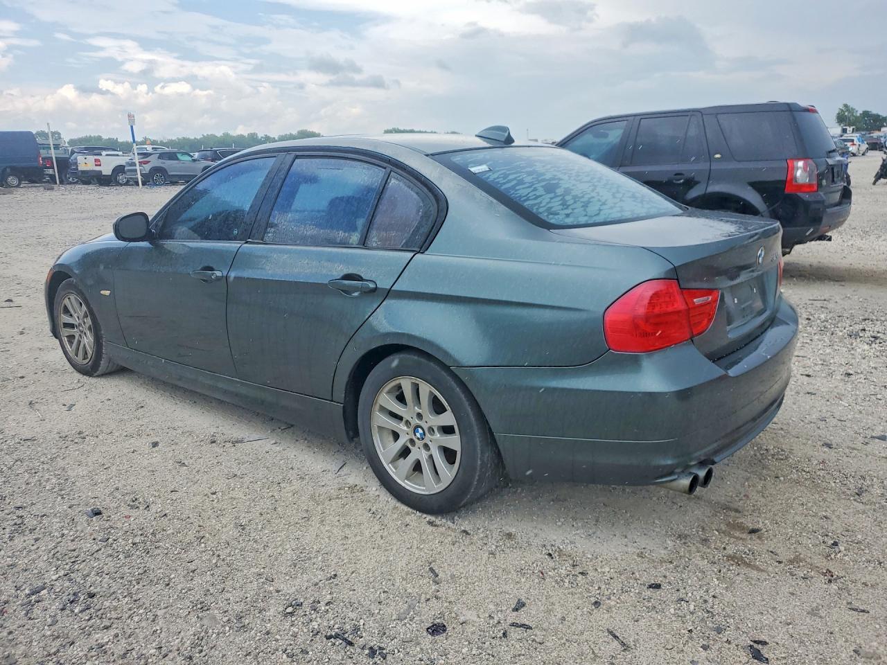 2011 BMW 3 SERIES