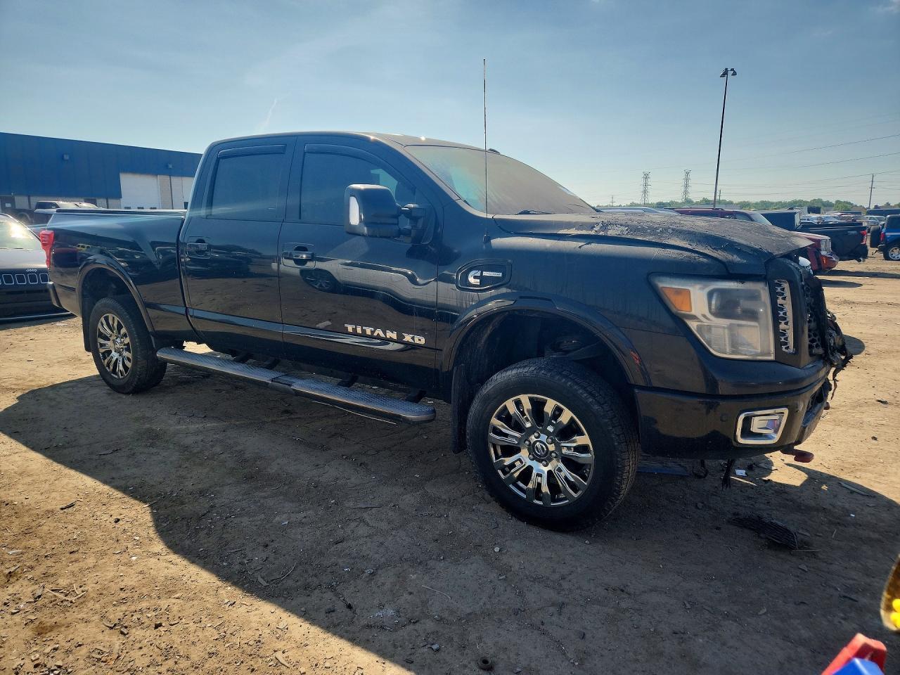 2016 NISSAN Titan