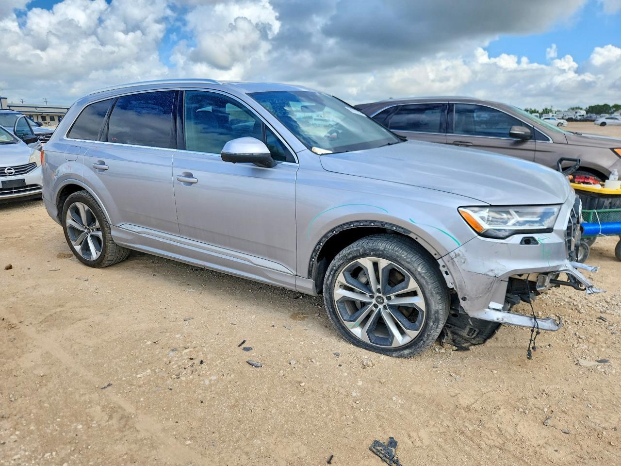 2021 AUDI Q7