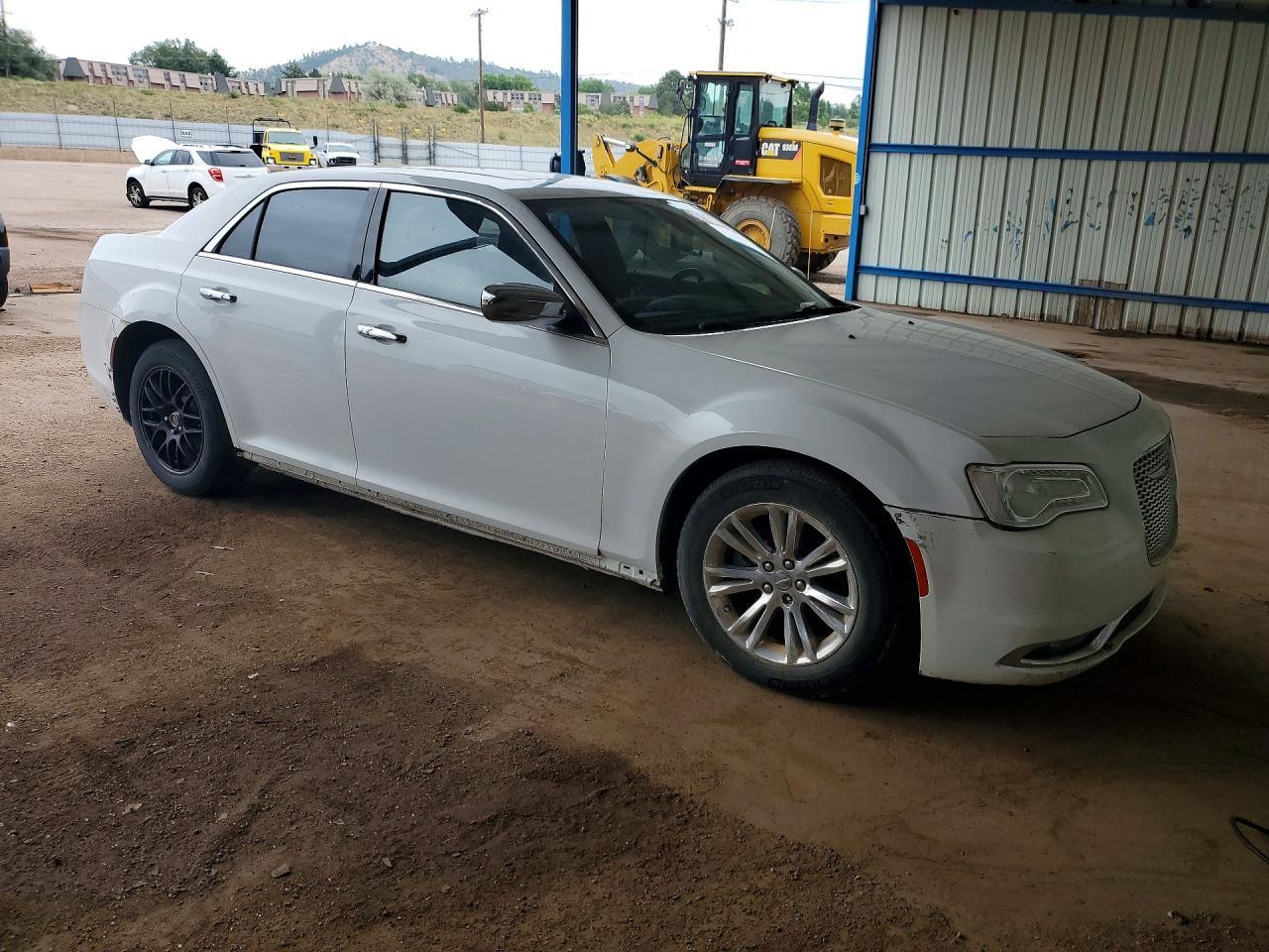 2016 CHRYSLER 300