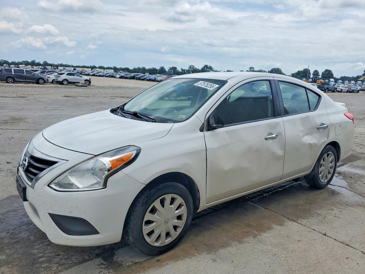 2018 NISSAN VERSA