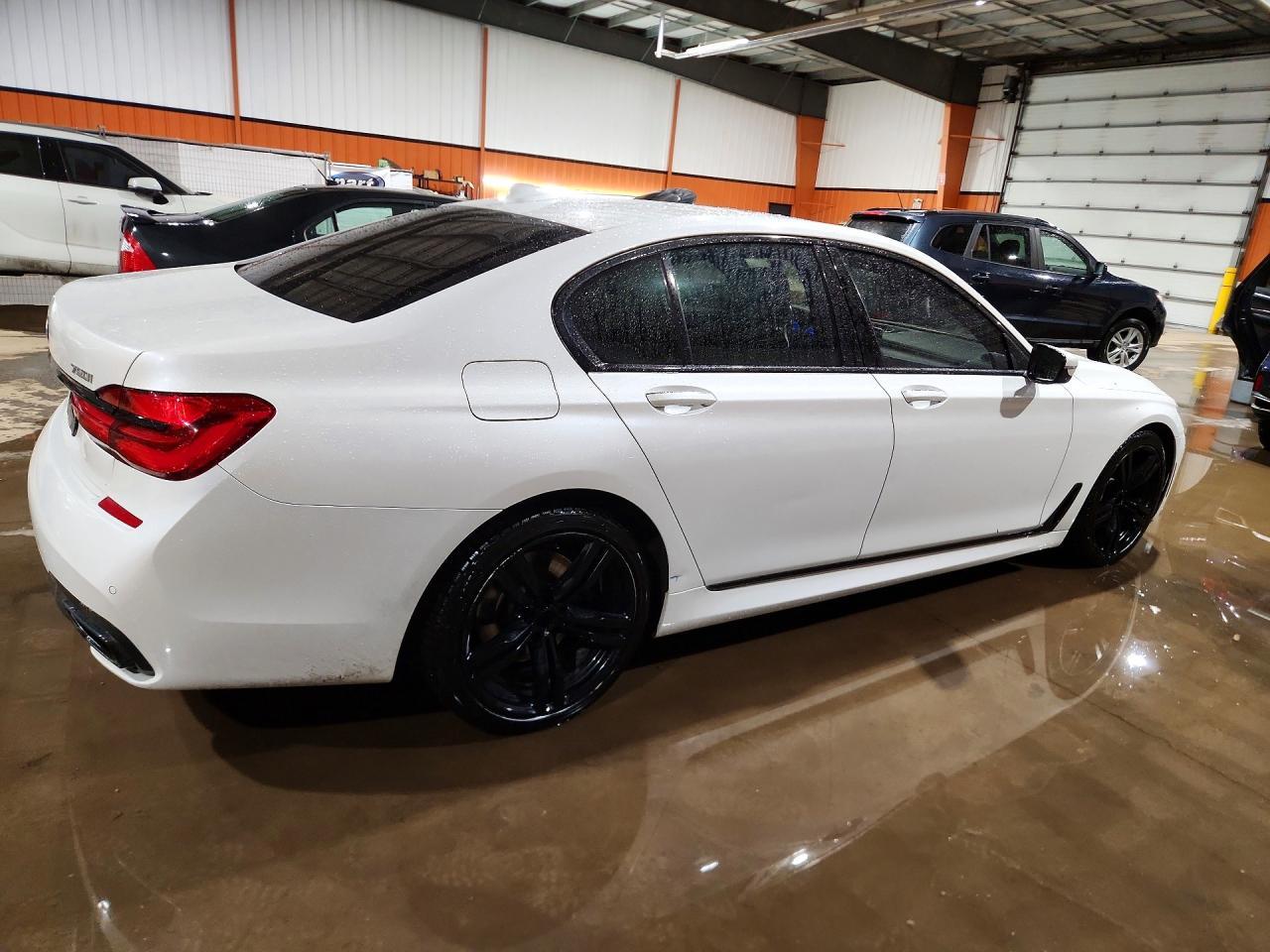 2016 BMW 7 series