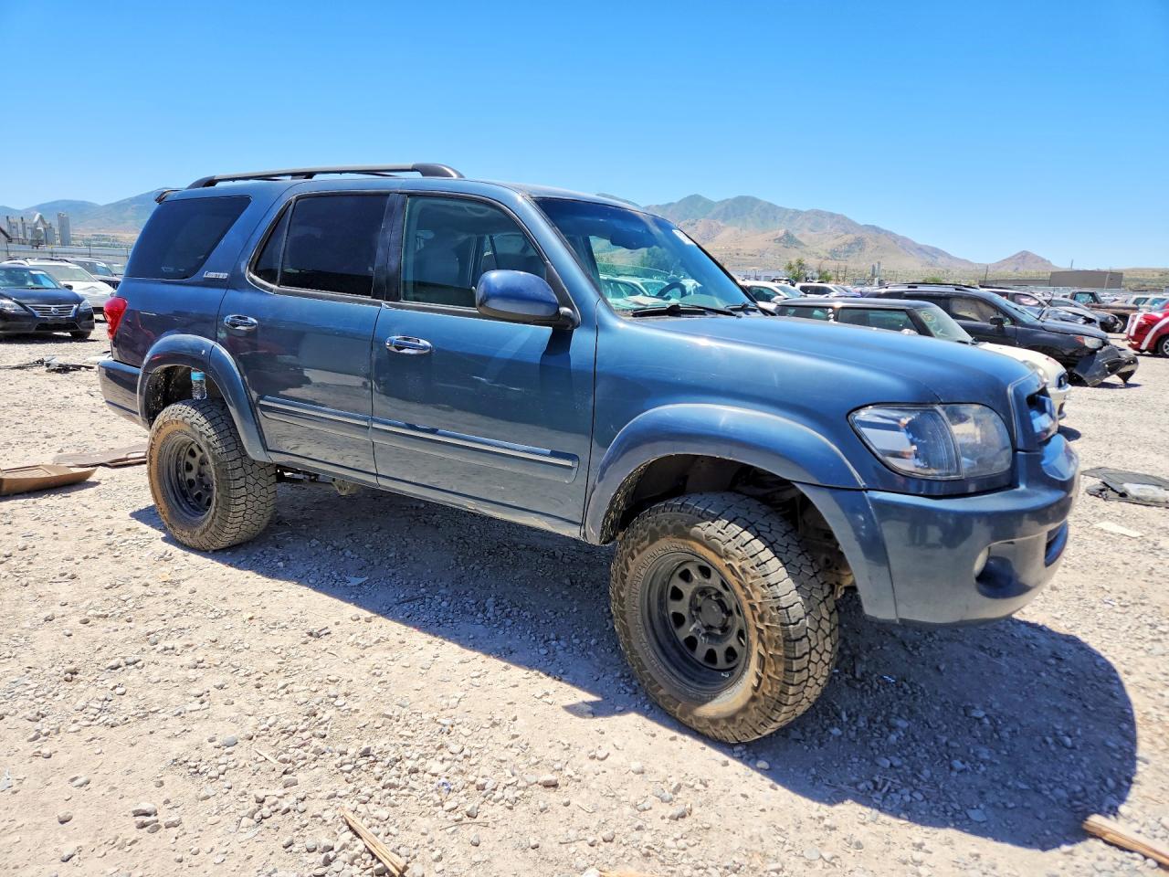 2005 TOYOTA Sequoia