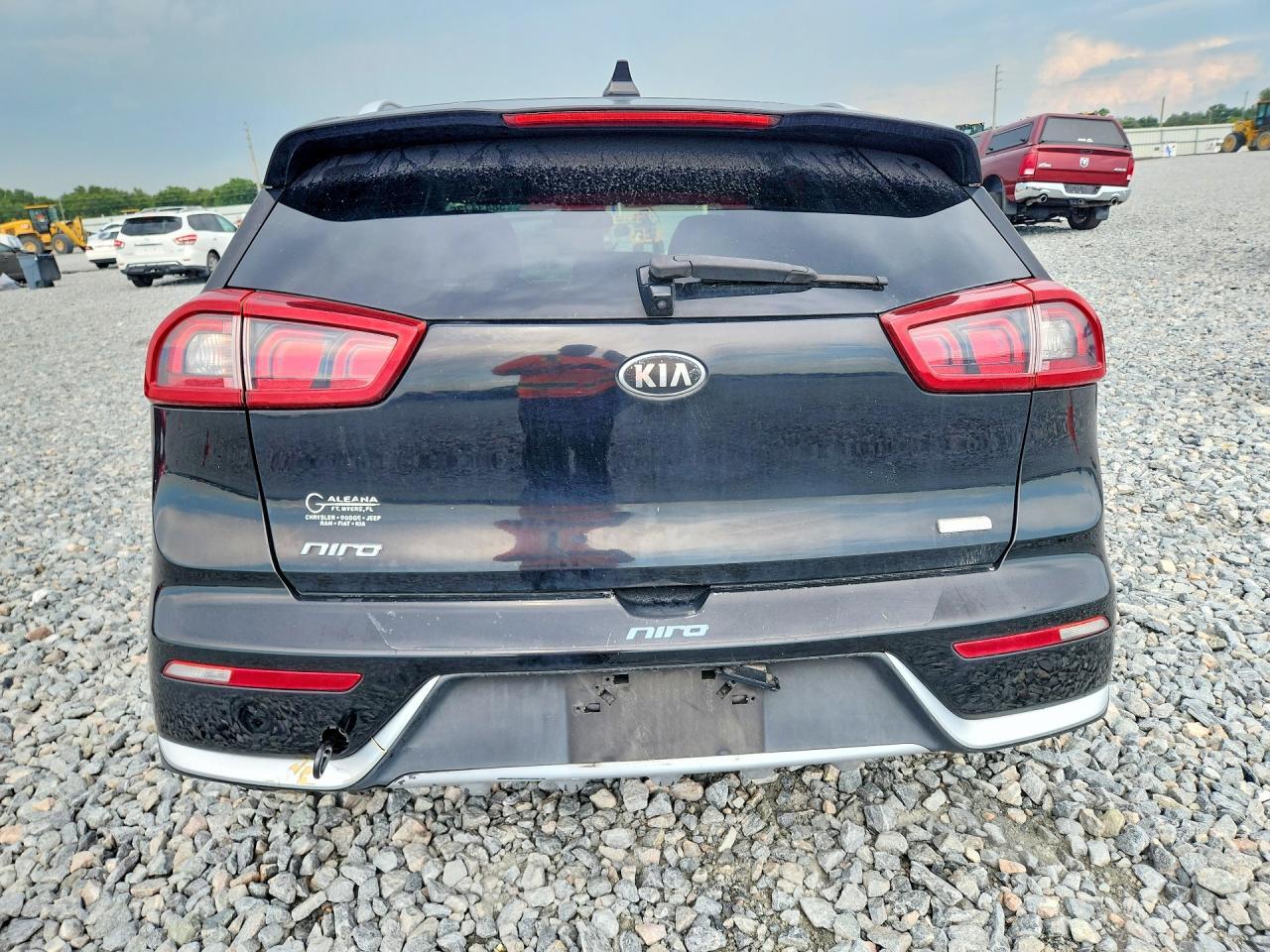 2017 KIA Niro