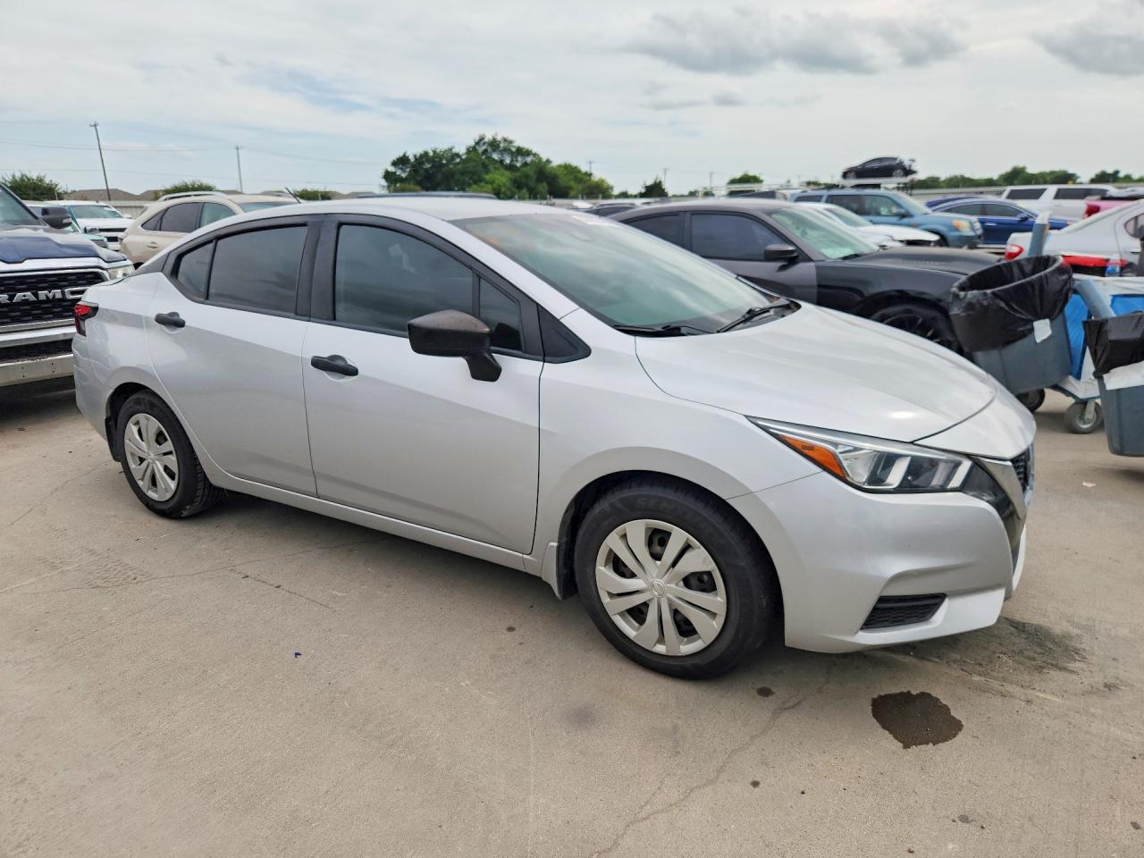 2020 NISSAN VERSA