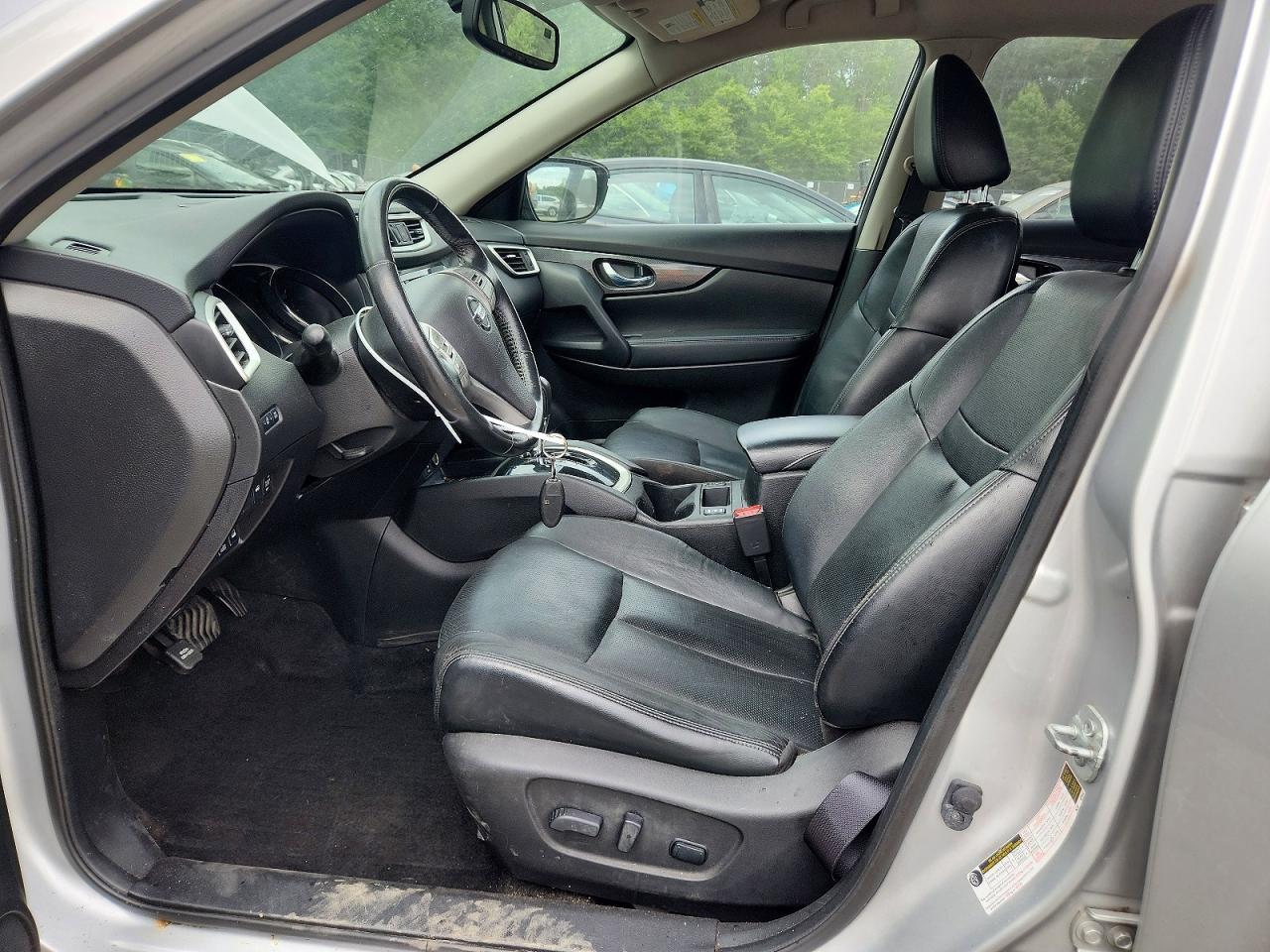 2016 NISSAN ROGUE