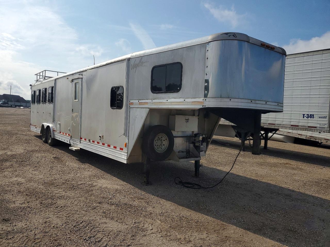 2007 Merhow Horse Trailer