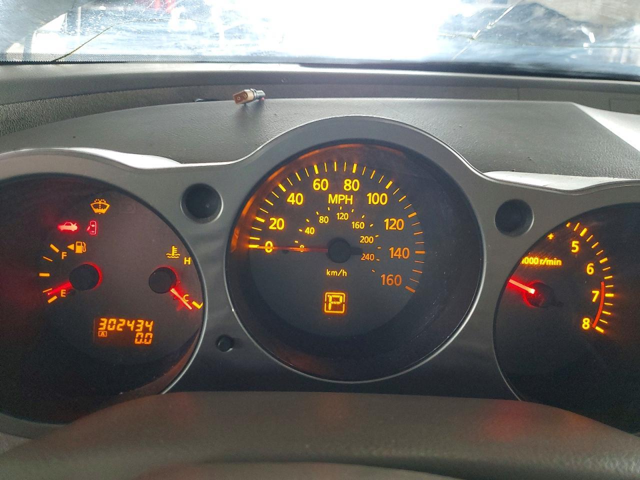 2004 NISSAN Maxima