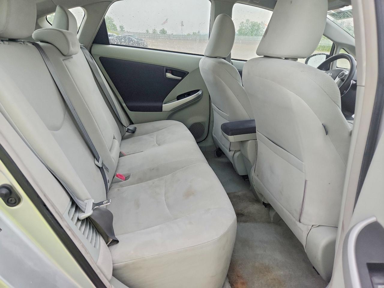 2011 TOYOTA PRIUS