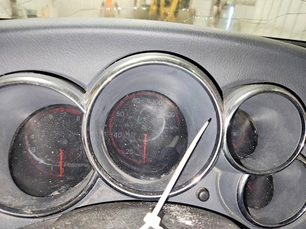 2004 PONTIAC VIBE