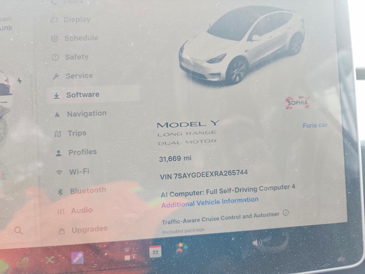 2024 TESLA MODEL Y