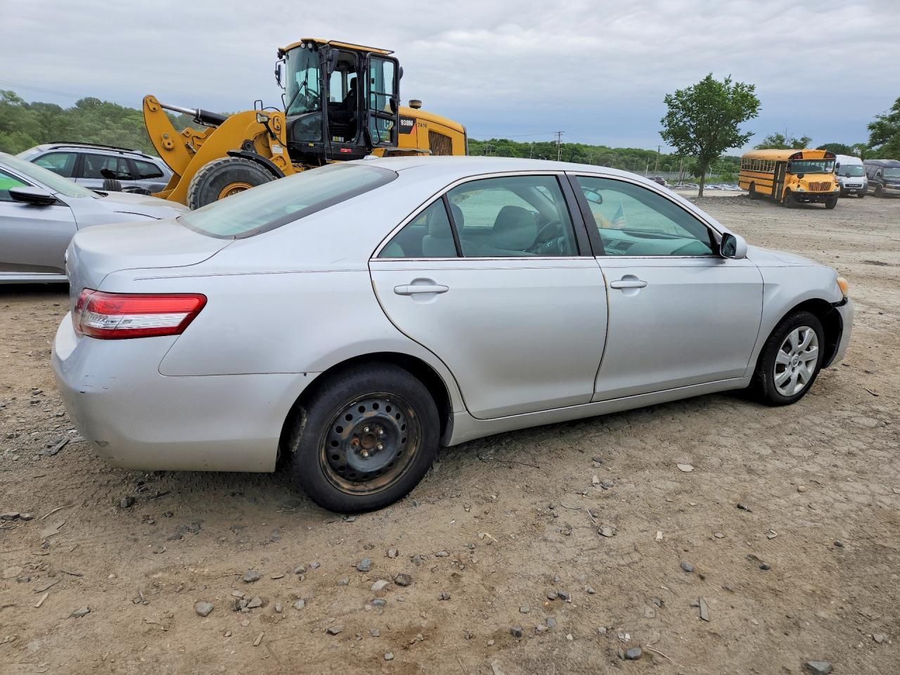 2010 TOYOTA CAMRY