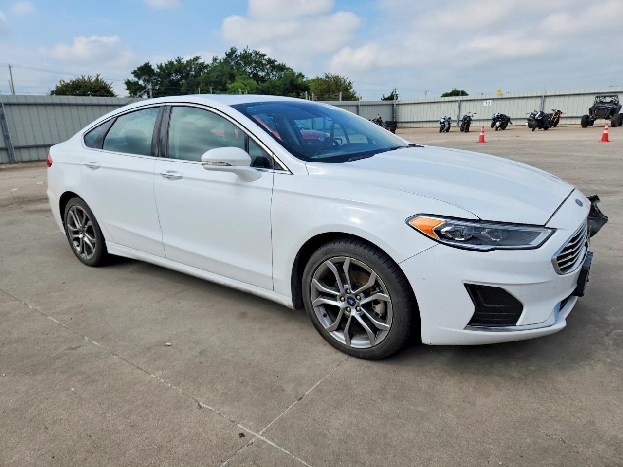 2019 FORD FUSION
