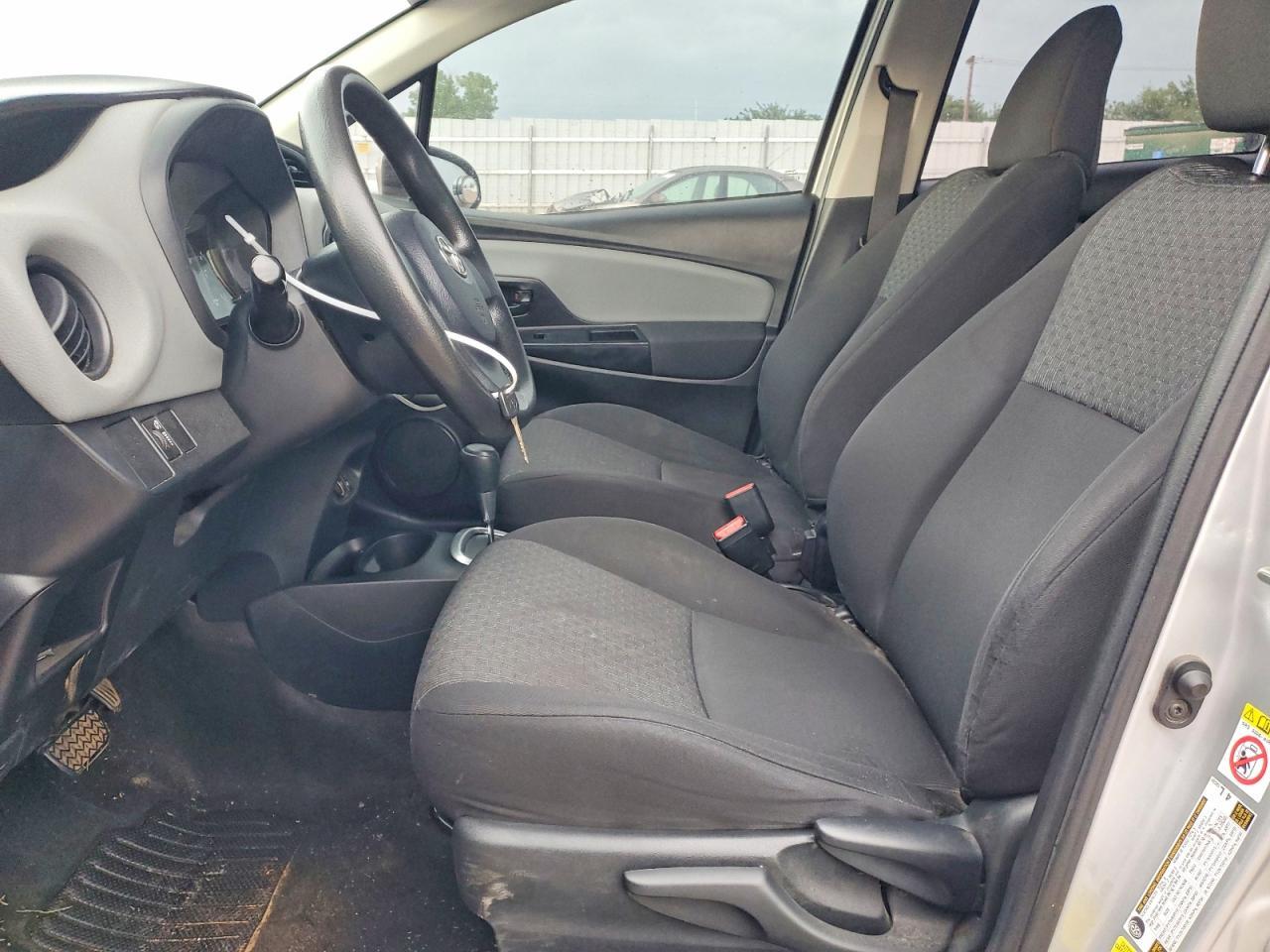 2016 TOYOTA YARIS
