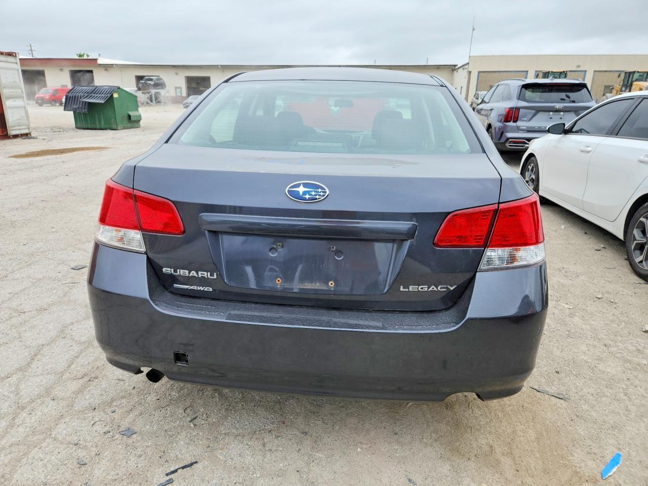 2011 SUBARU Legacy