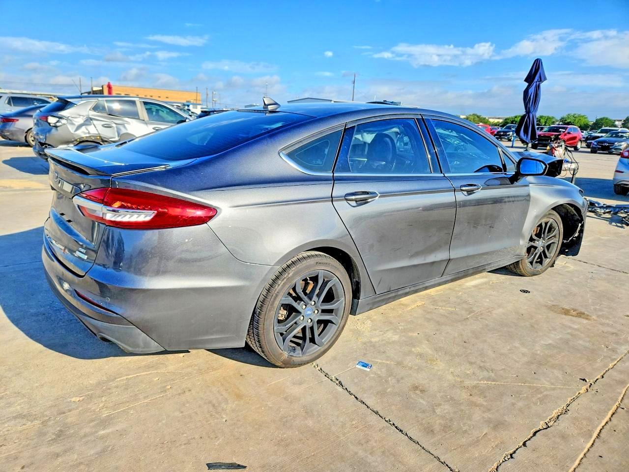 2019 FORD FUSION