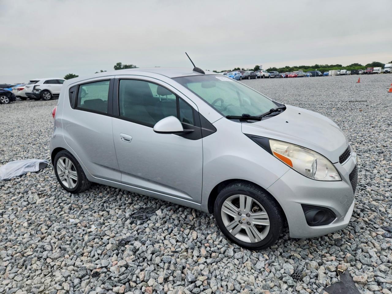 2015 CHEVROLET Spark