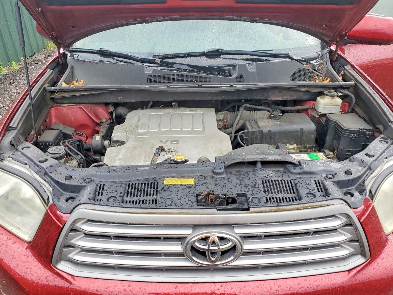 2010 TOYOTA HIGHLANDER