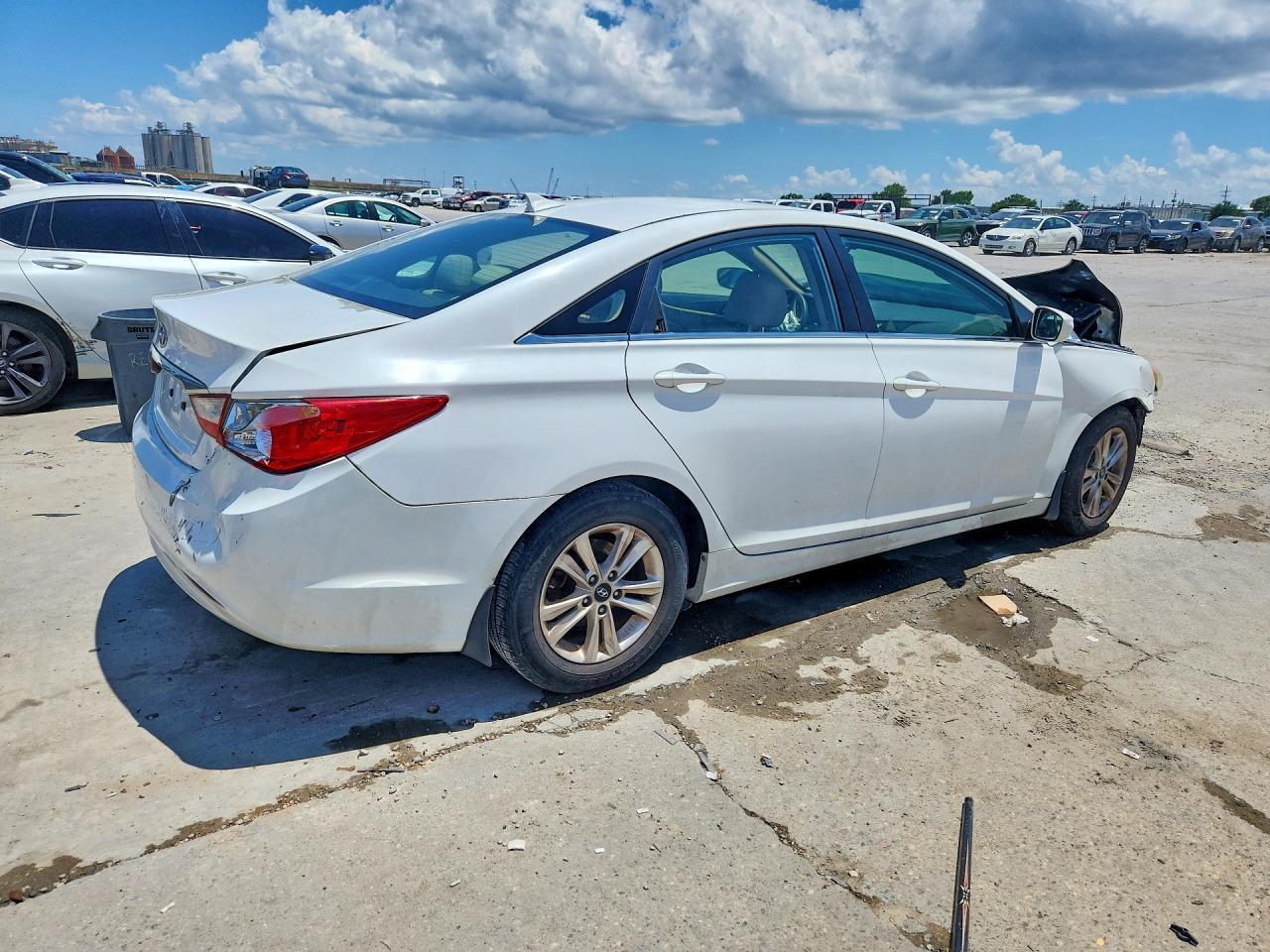 2013 HYUNDAI SONATA