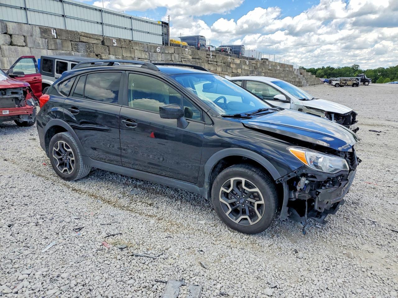 2017 SUBARU Crosstrek