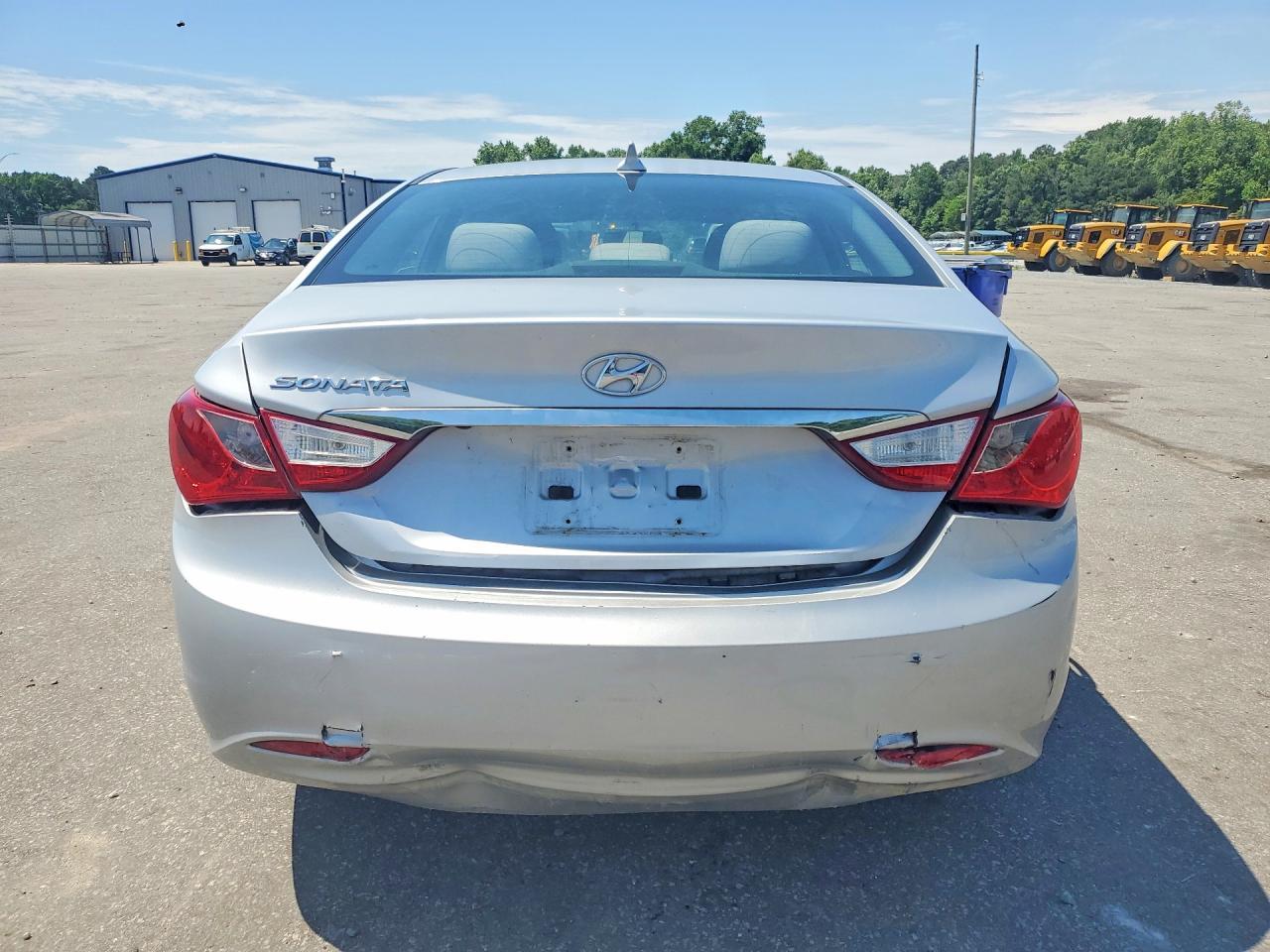 2011 HYUNDAI SONATA