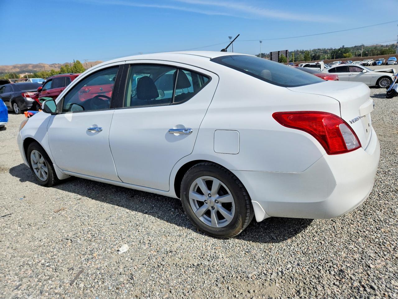 2012 NISSAN VERSA