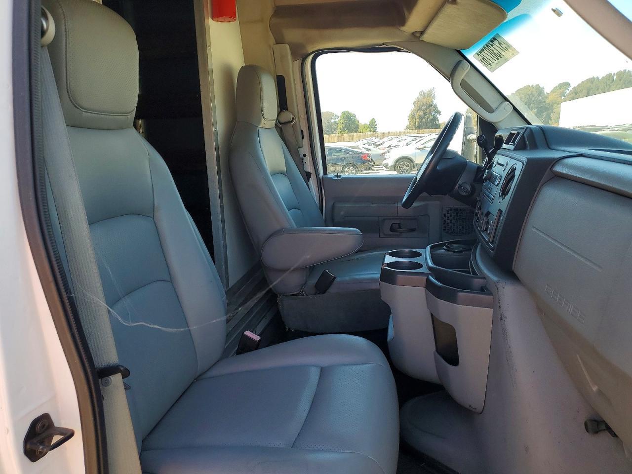 2010 FORD ECONOLINE