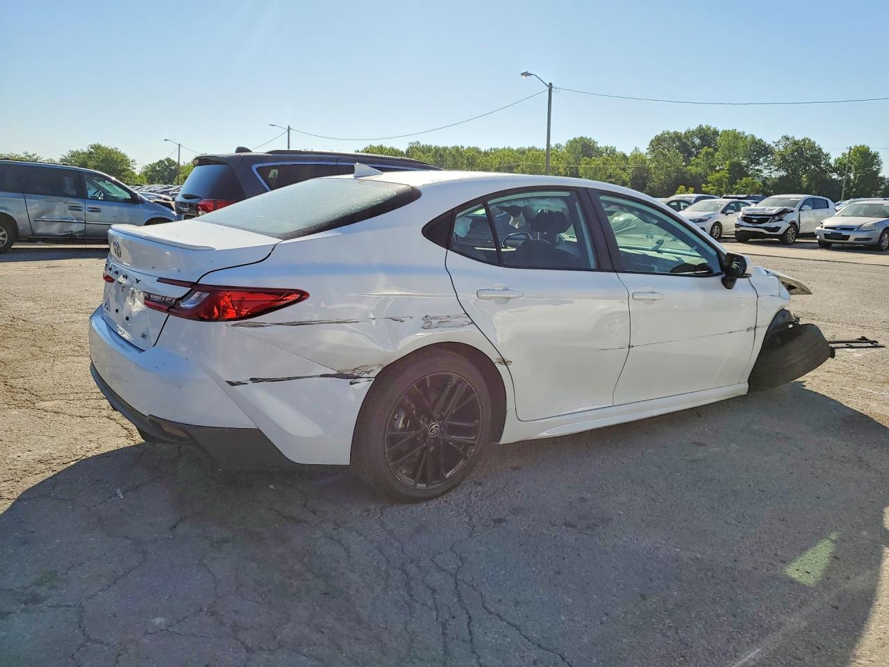 2025 TOYOTA CAMRY