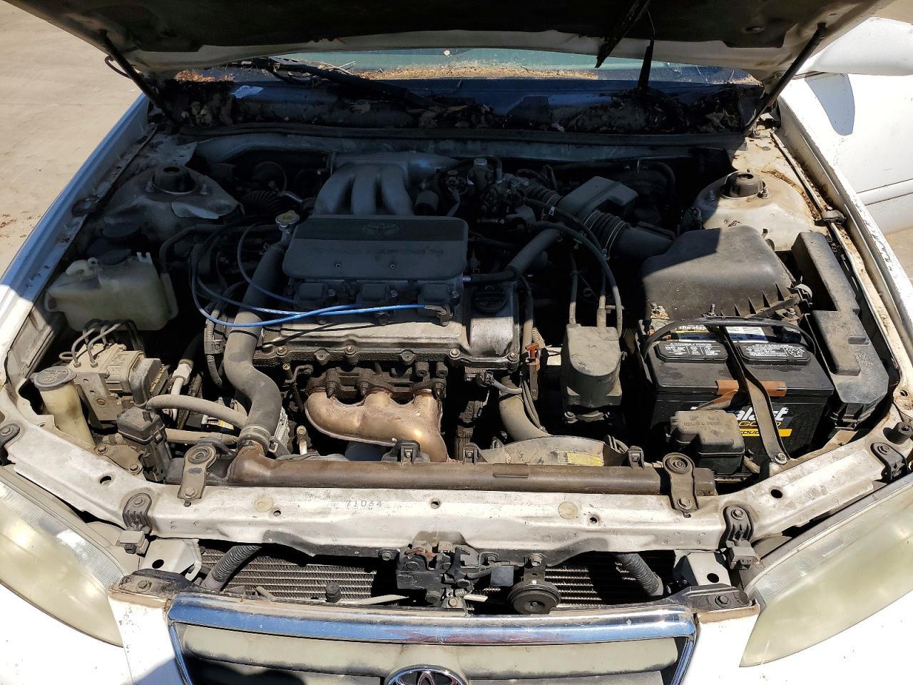 2001 TOYOTA CAMRY
