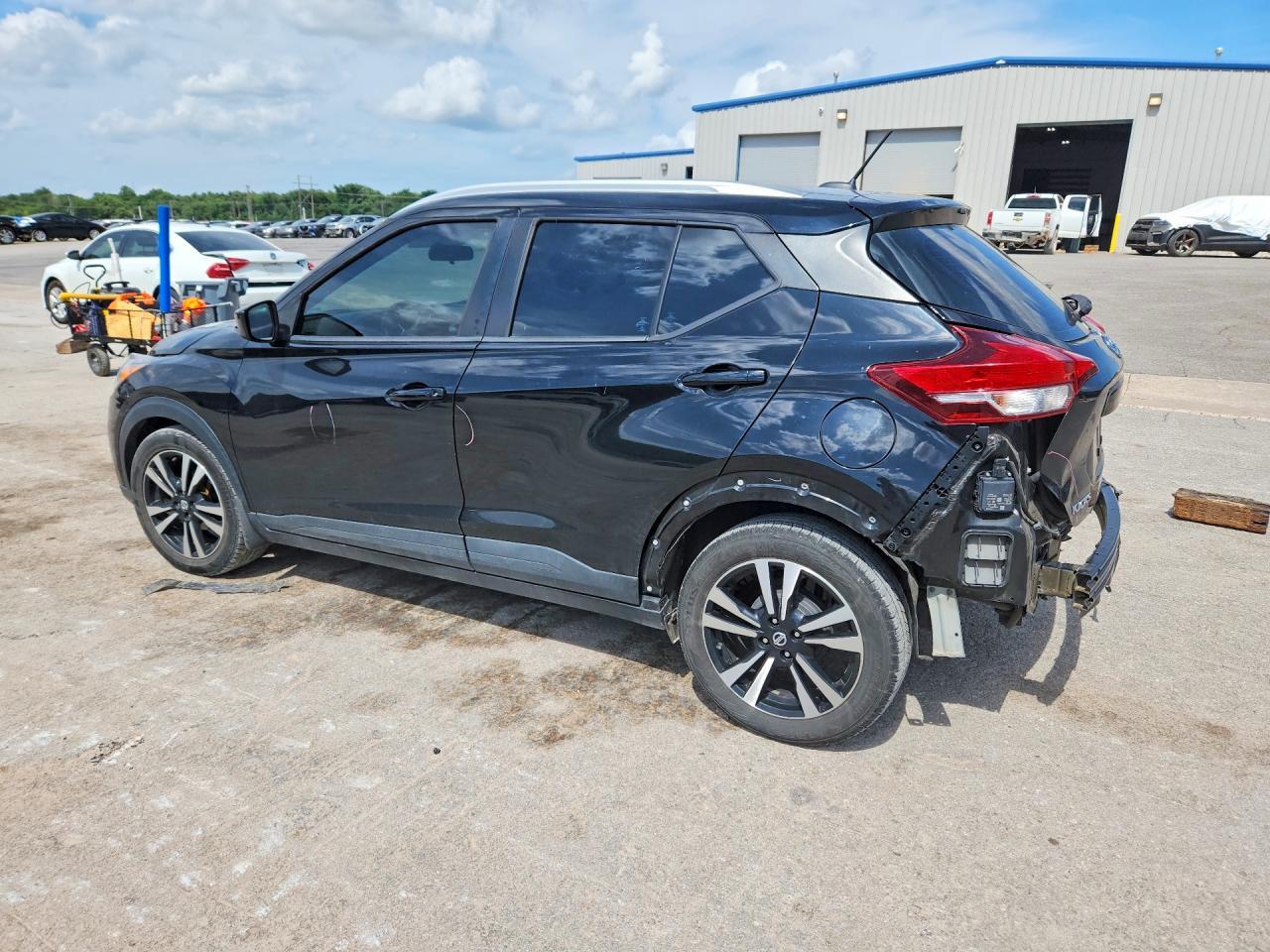 2018 NISSAN KICKS