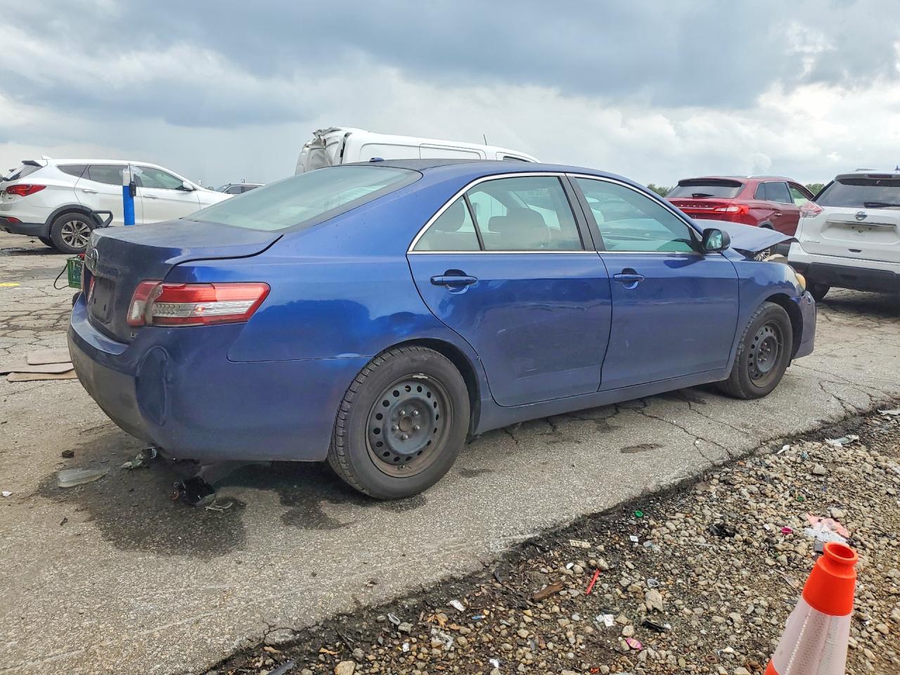 2010 TOYOTA CAMRY