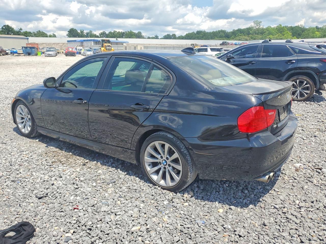 2011 BMW 3 SERIES