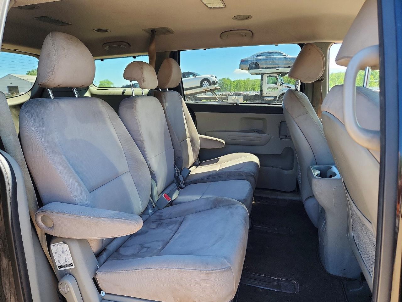 2015 KIA SEDONA