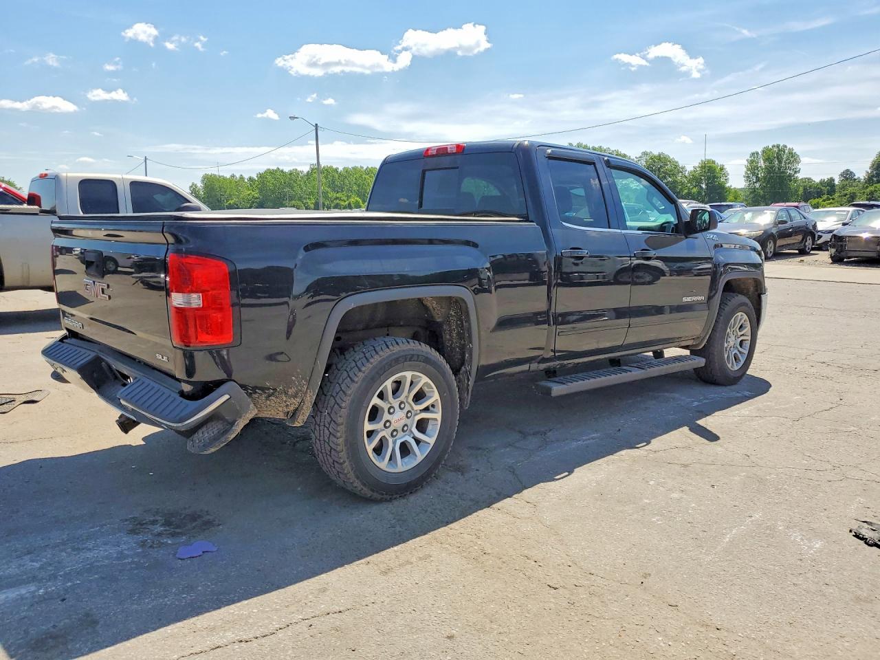 2016 GMC Sierra