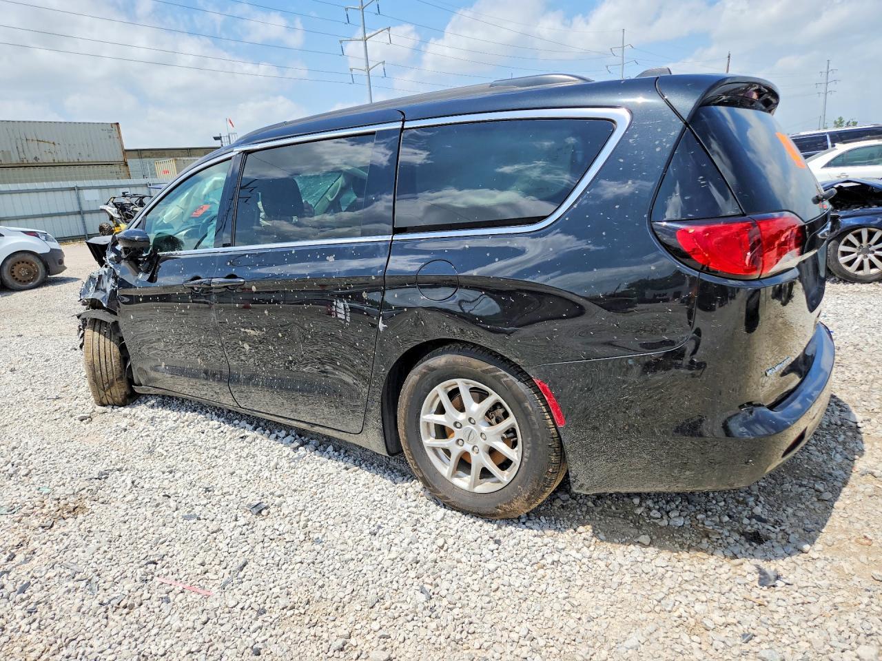 2021 CHRYSLER Voyager