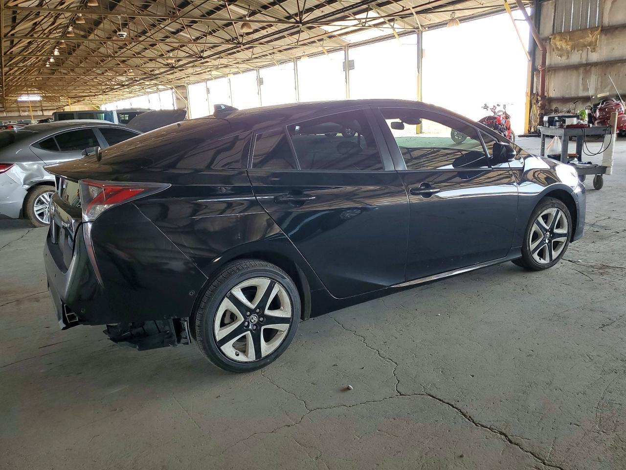 2017 TOYOTA PRIUS