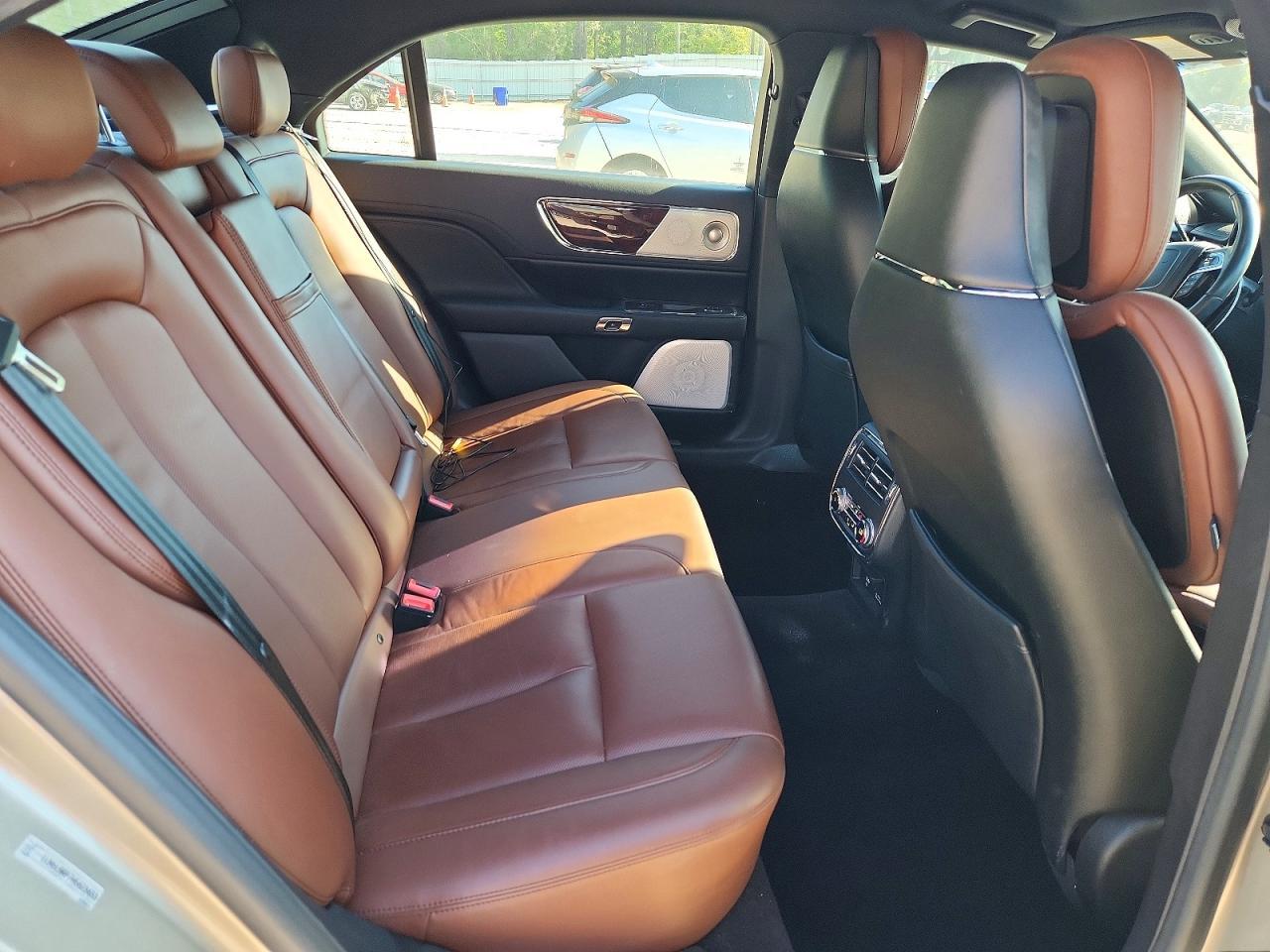 2017 LINCOLN Continental