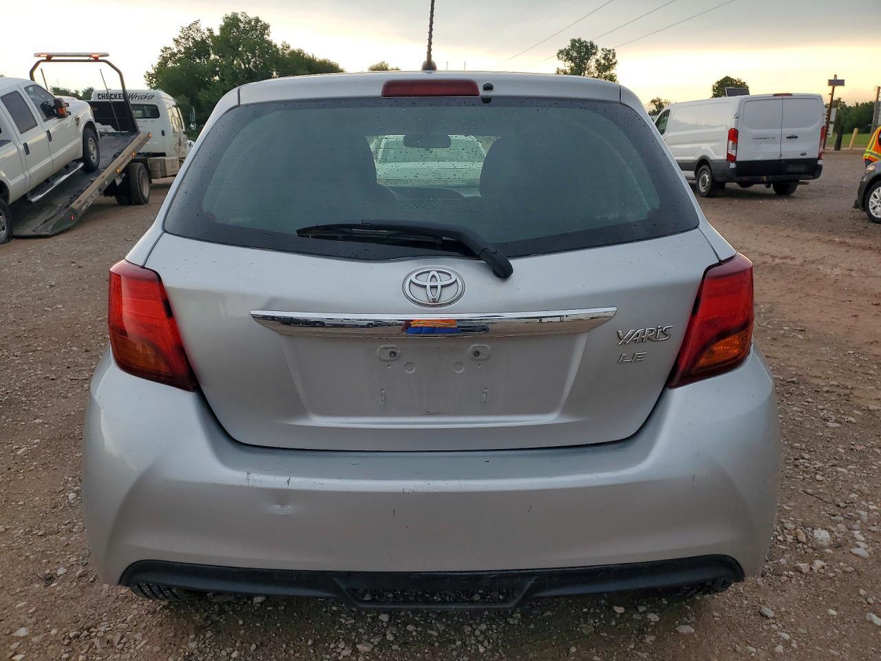 2016 TOYOTA YARIS