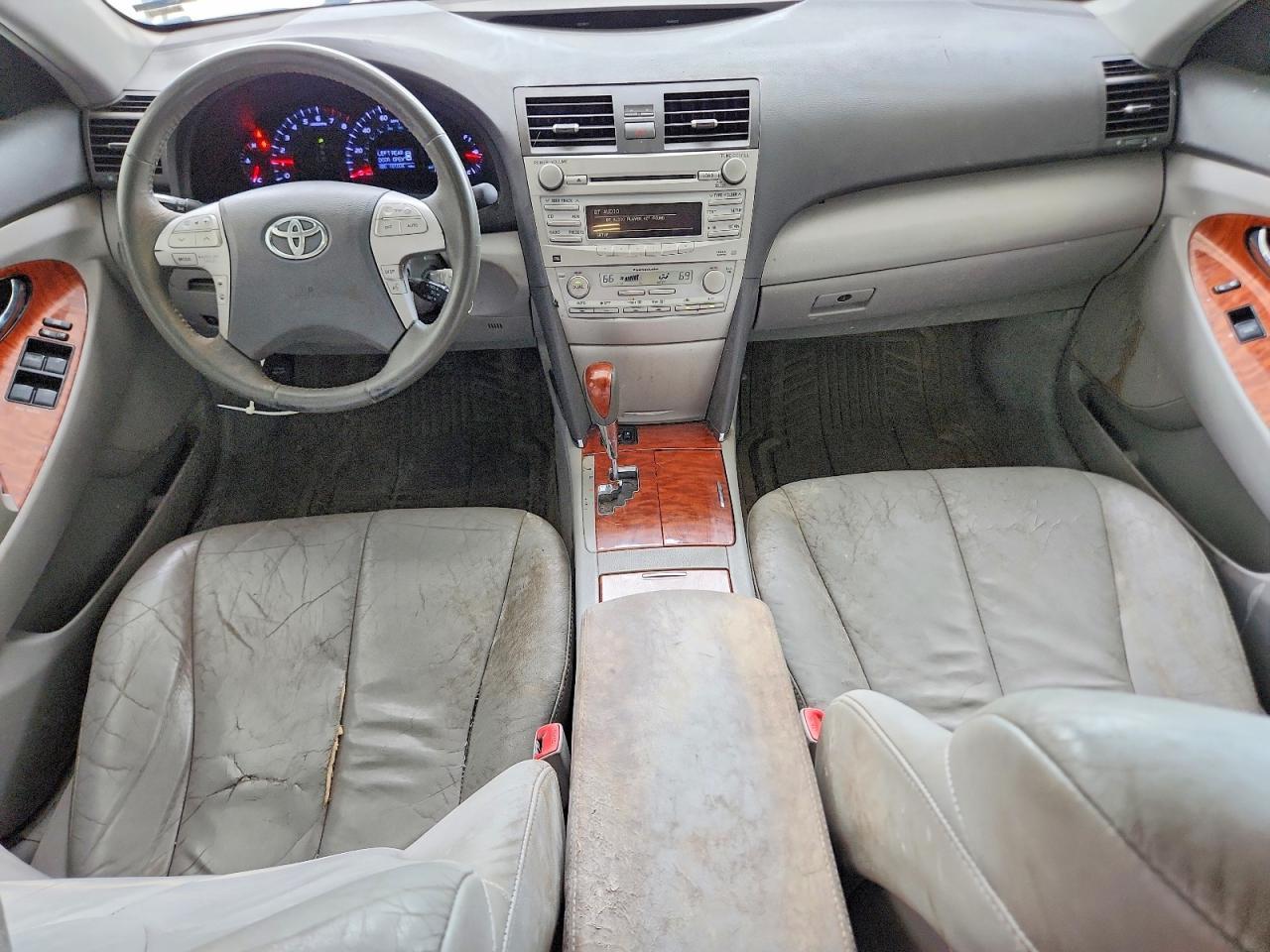 2010 TOYOTA CAMRY