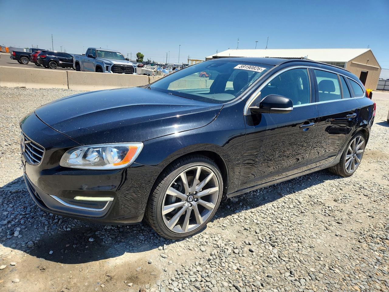 2015 VOLVO V60