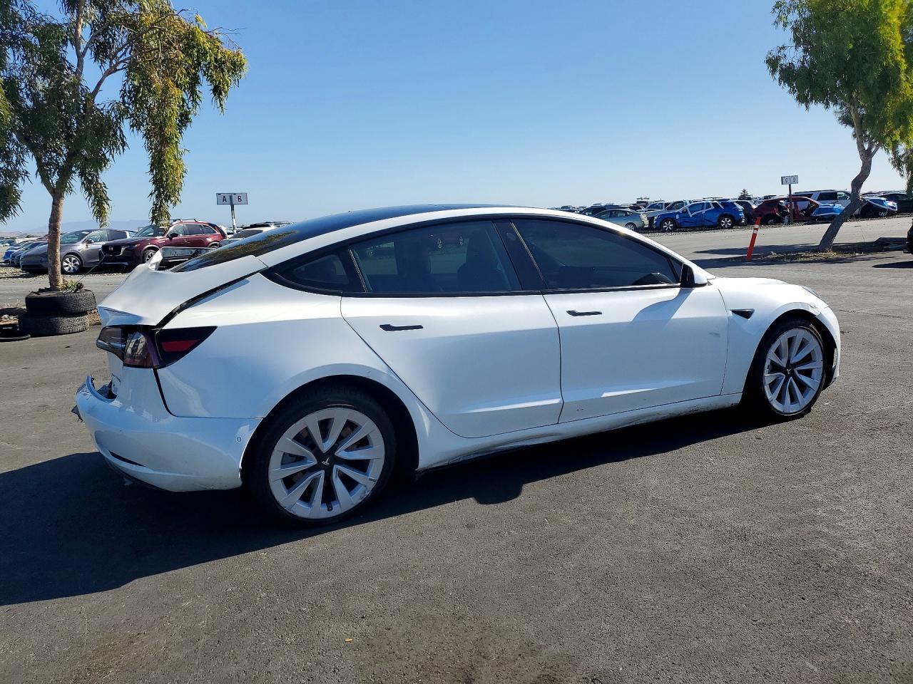 2021 TESLA MODEL 3