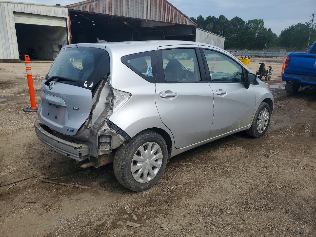 2016 NISSAN Versa Note