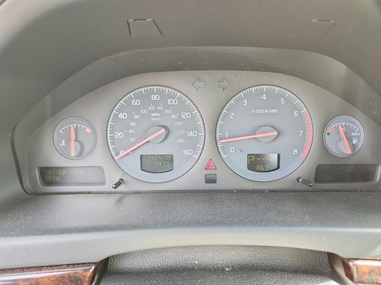 1999 VOLVO S80