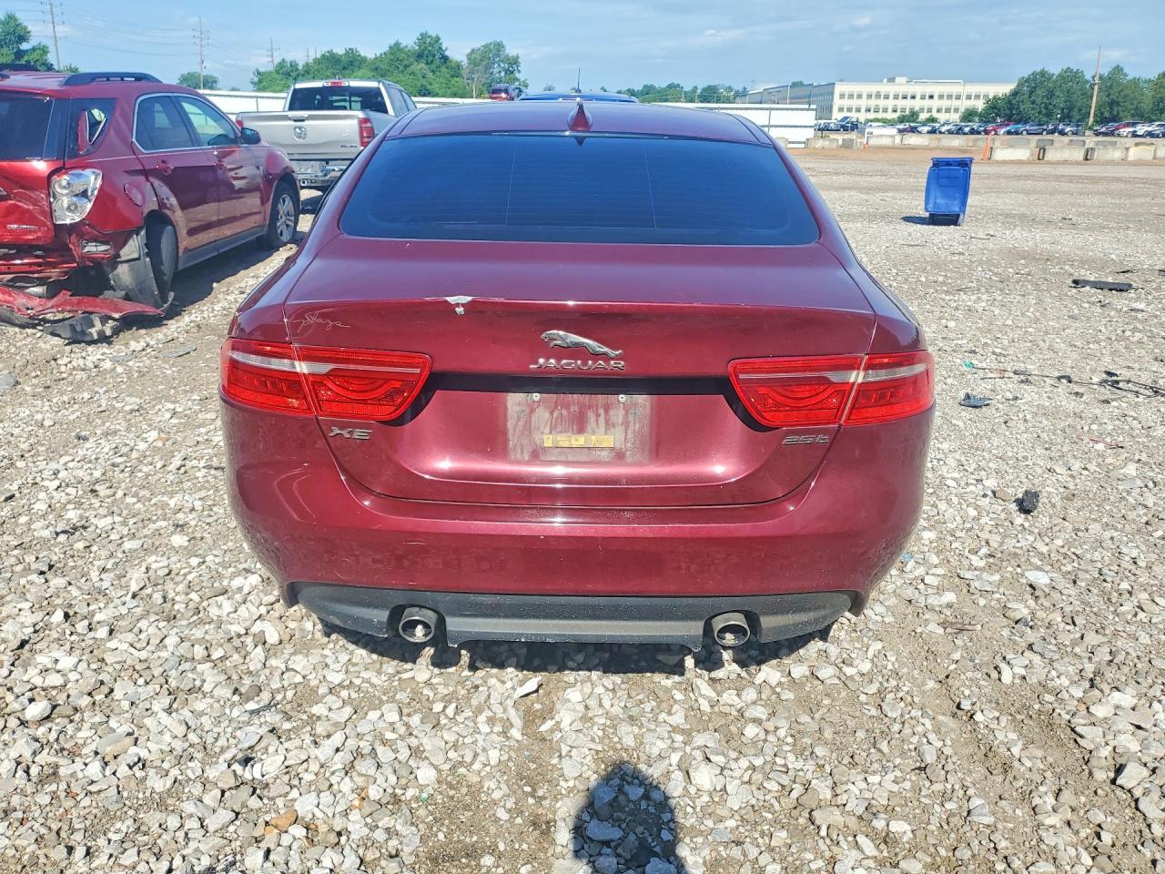 2017 JAGUAR XE
