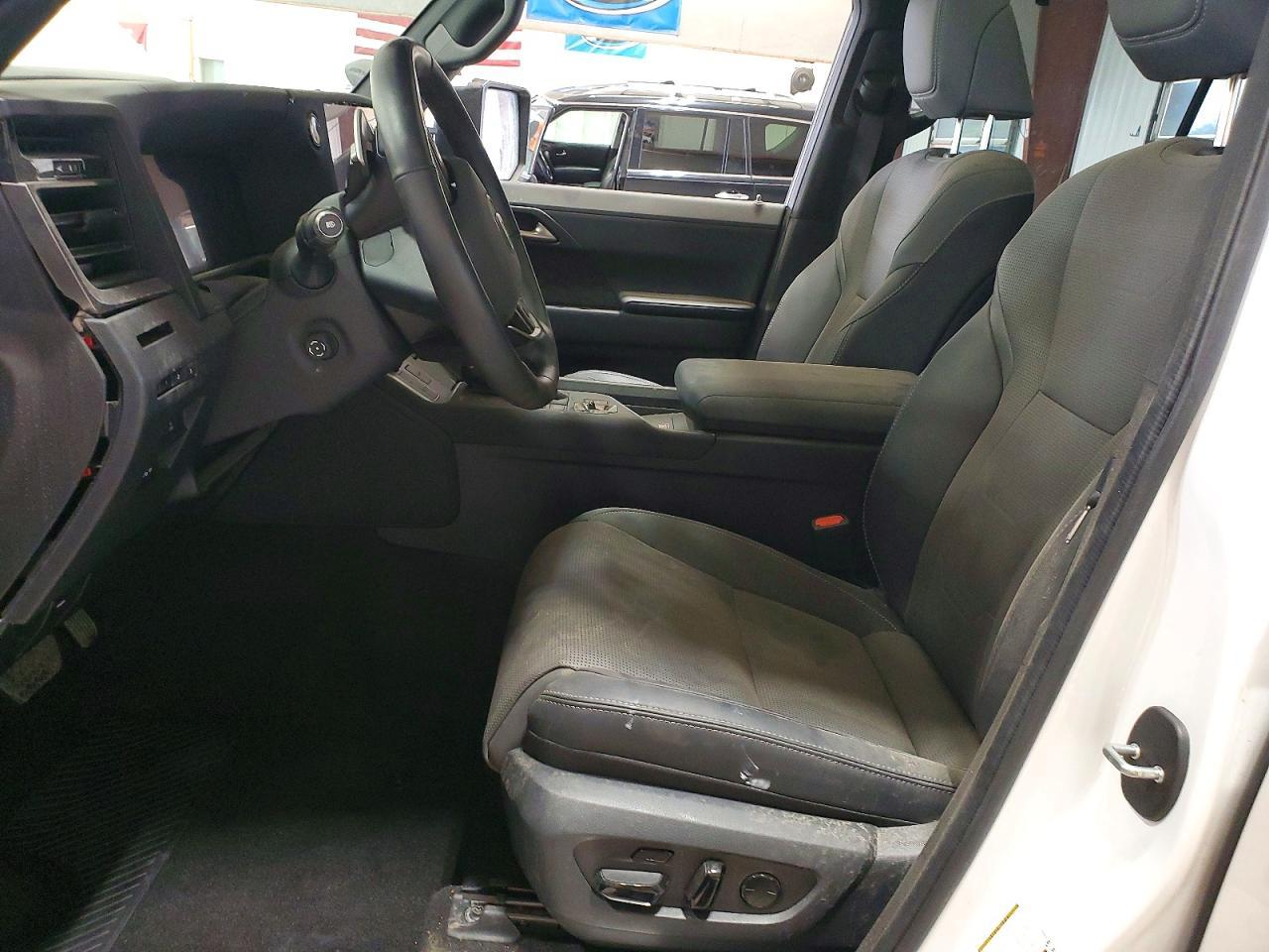 2024 LEXUS GX 550