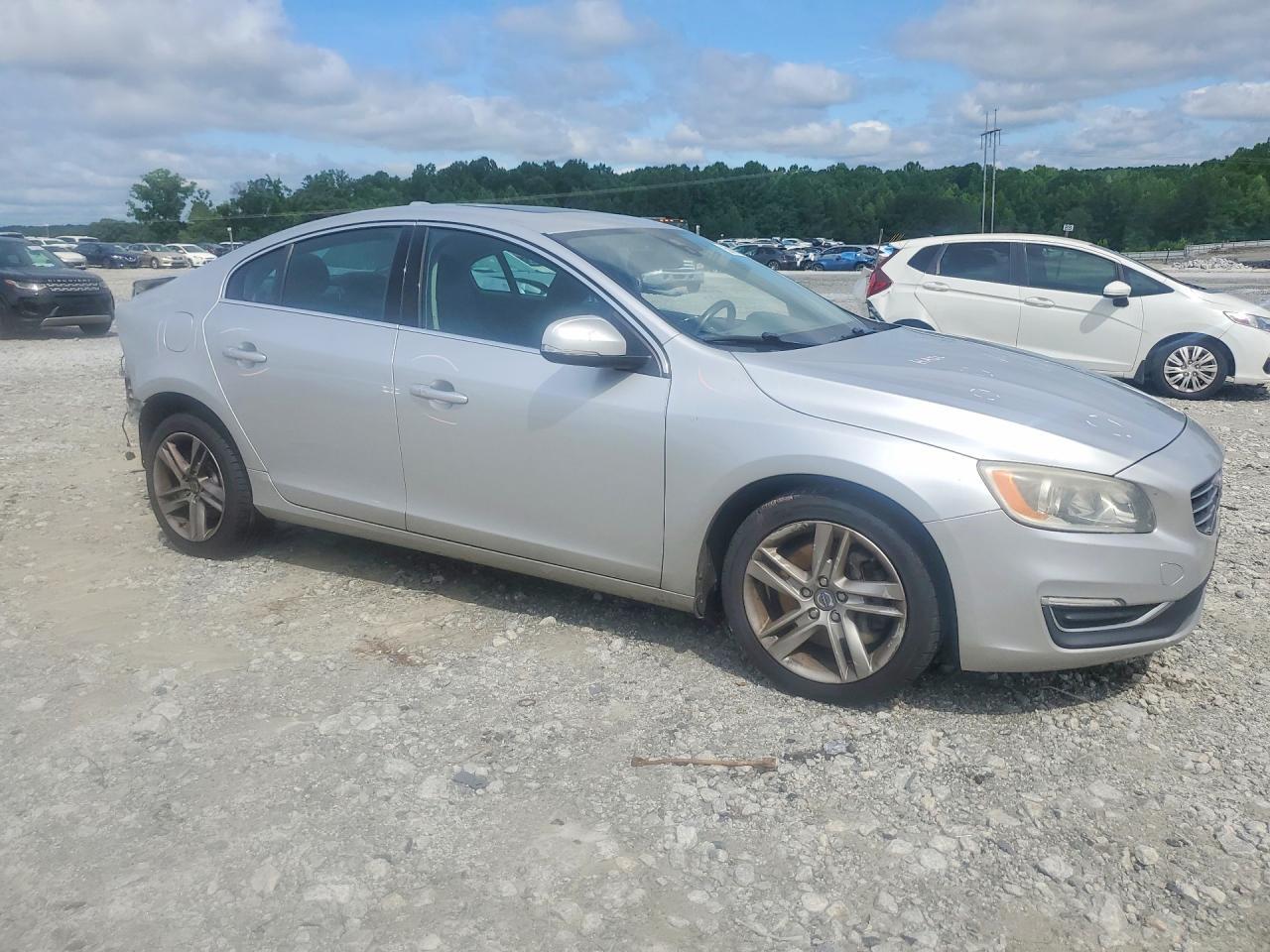2015 VOLVO S60